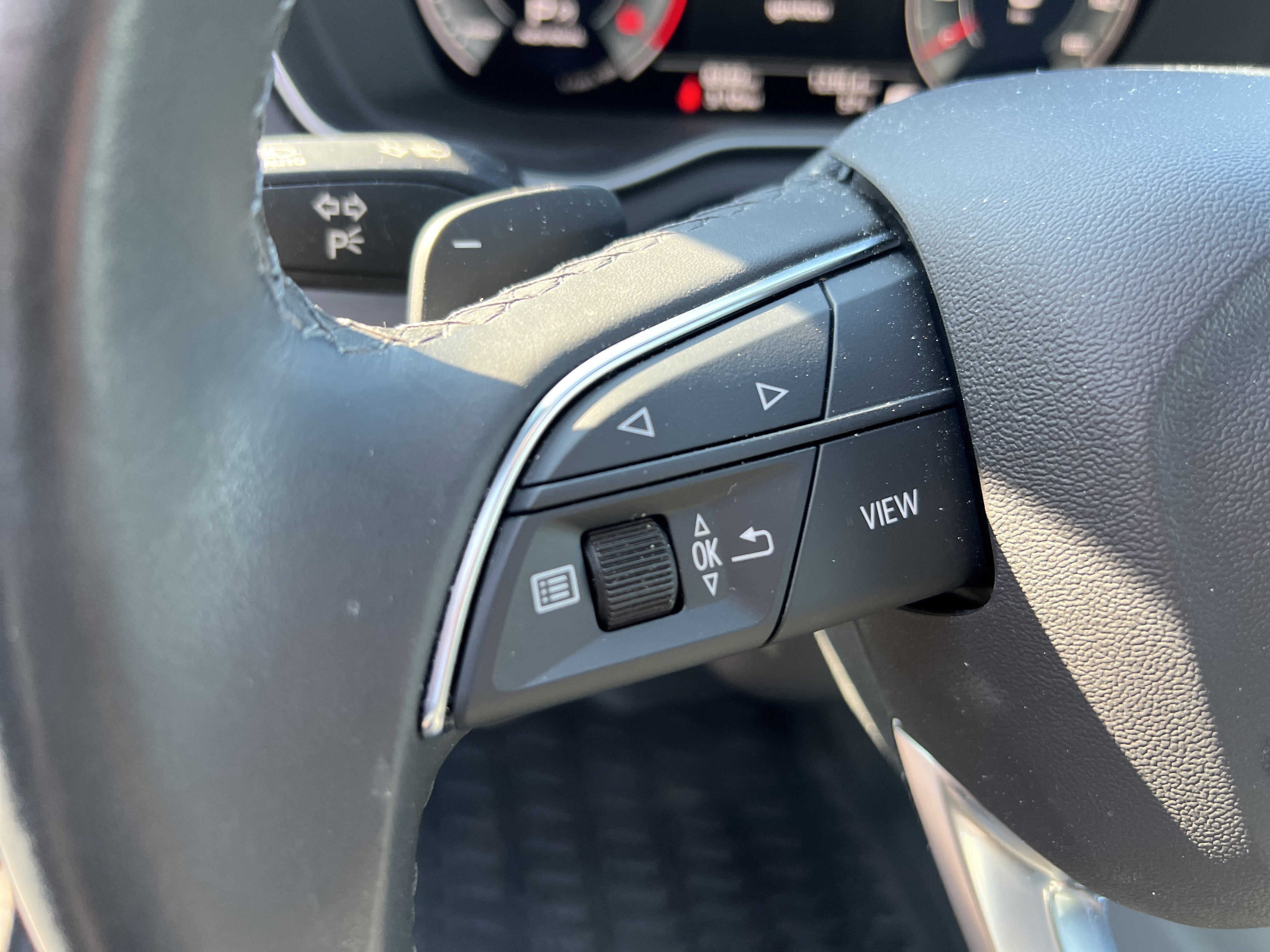 Used 2024 Audi Q5 2.0T Prestige w/ Prestige Package image 18