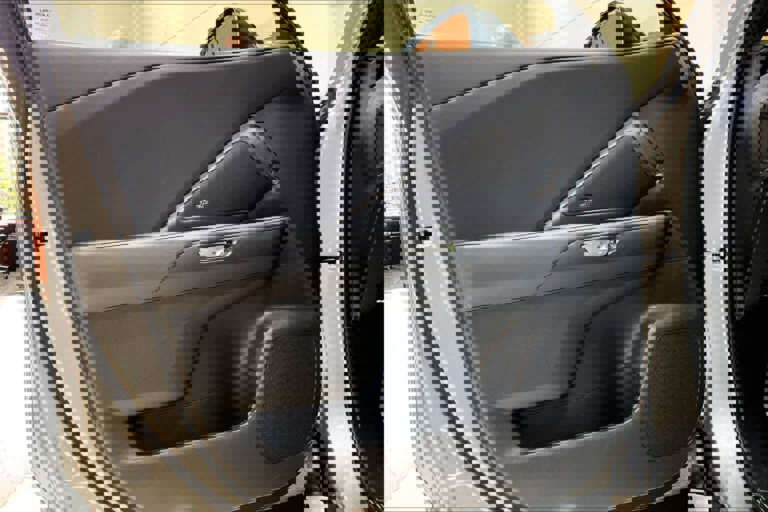 Used 2025 Lexus TX 500h AWD w/ Technology Package image 20