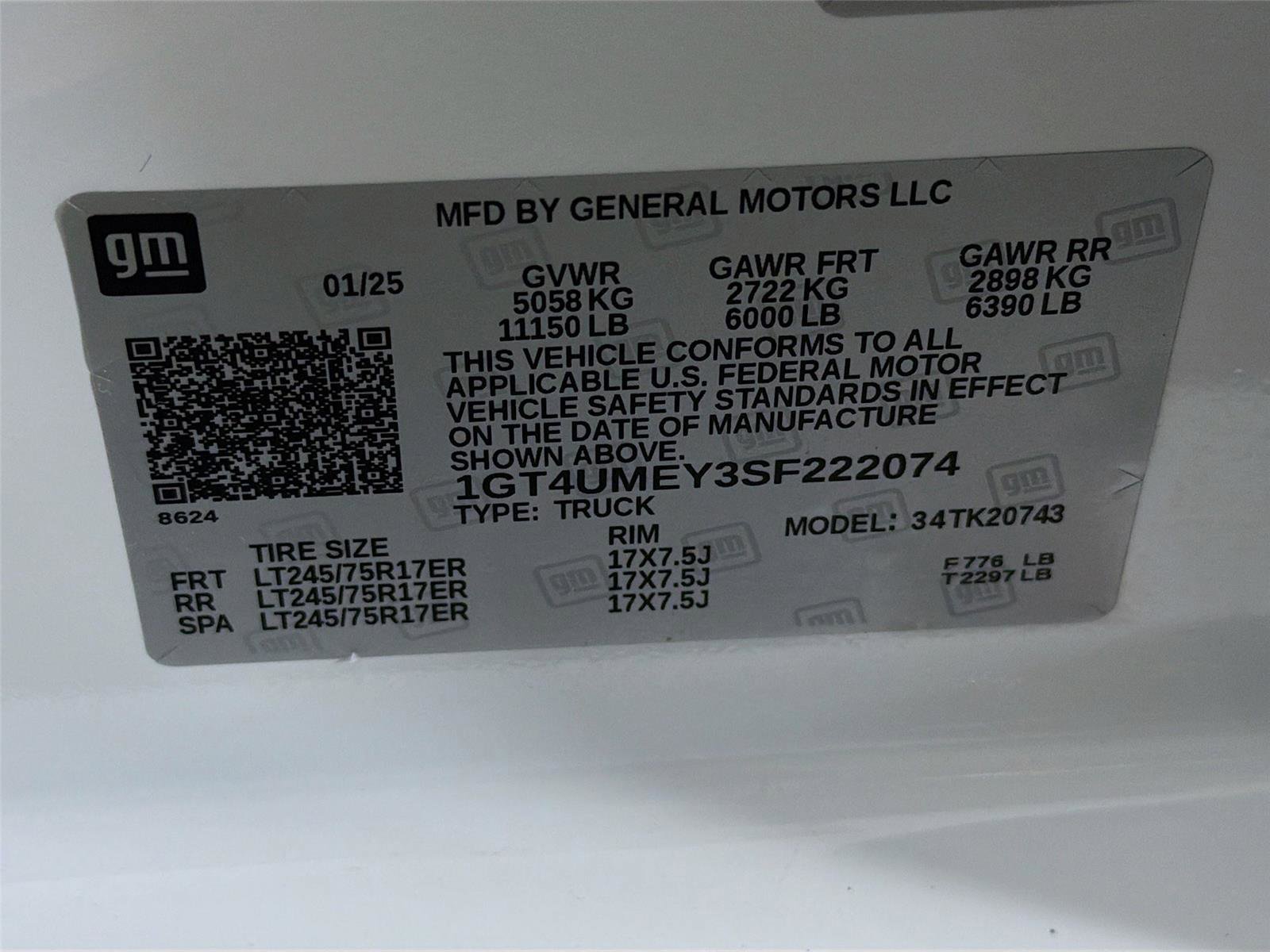 Used 2025 GMC Sierra 2500 SLE w/ SLE Value Package; AWD/4WD image 33