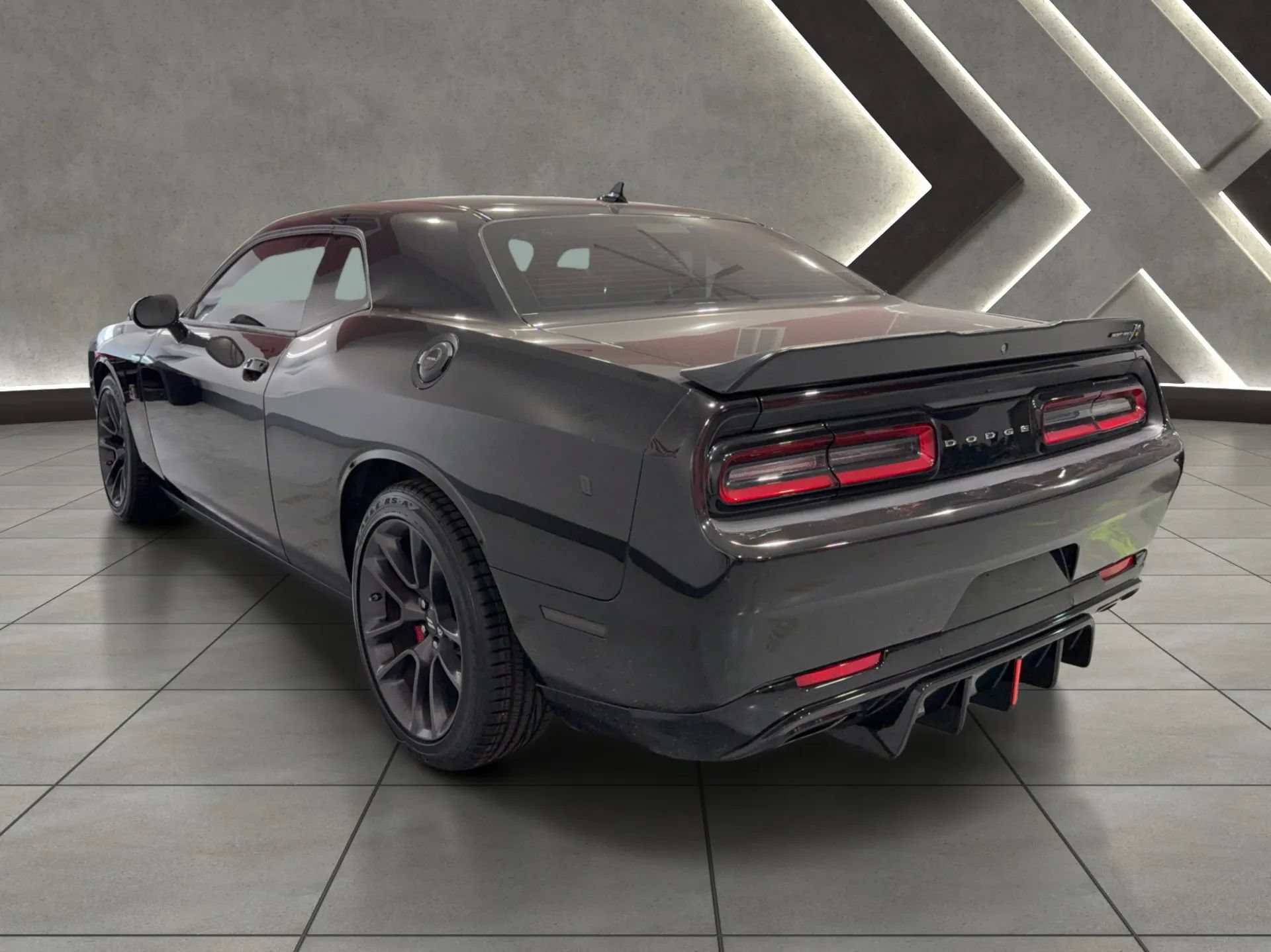 Used 2022 Dodge Challenger R/T Scat Pack w/ Plus Package RWD image 5