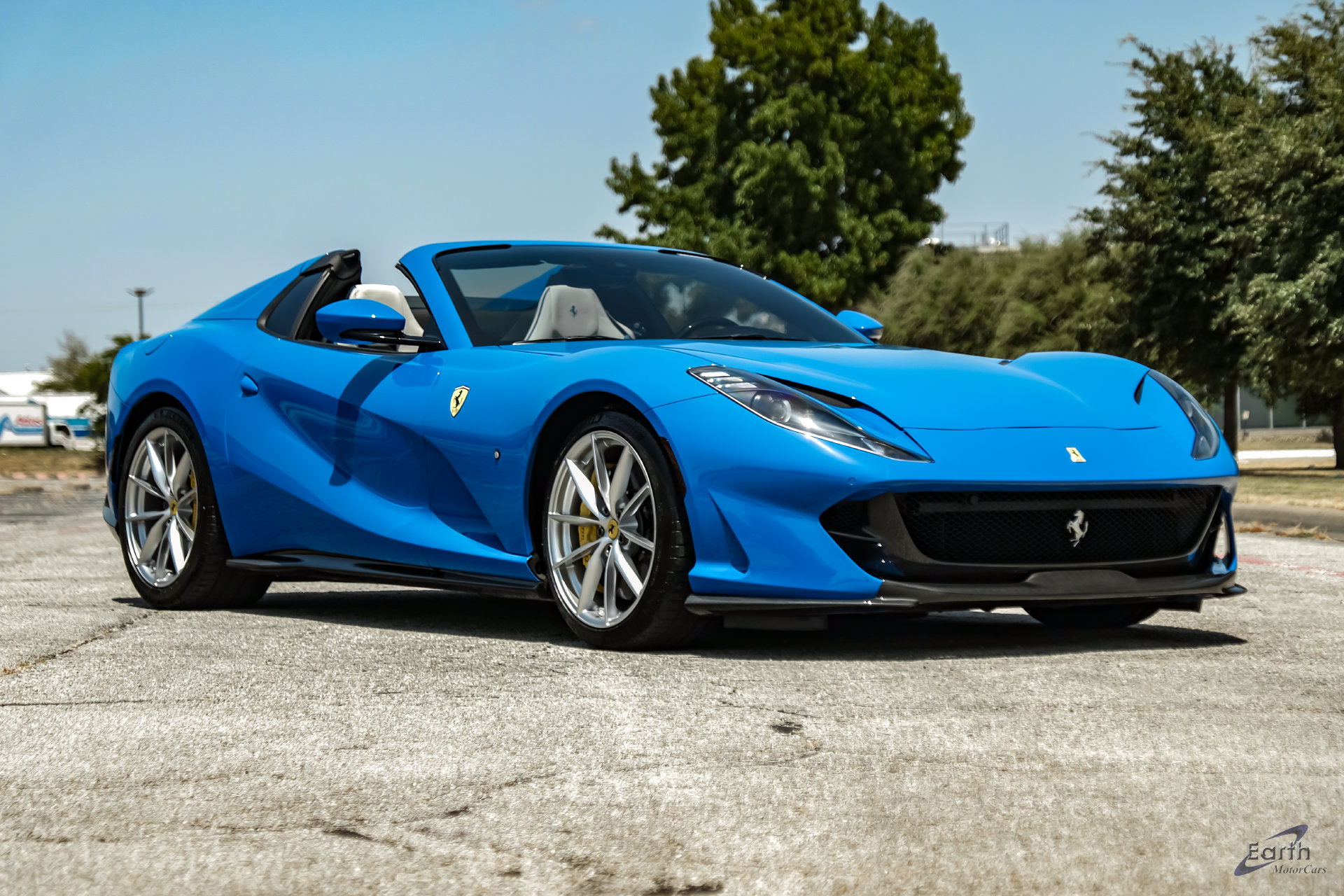 Used 2022 Ferrari 812 GTS RWD image 27