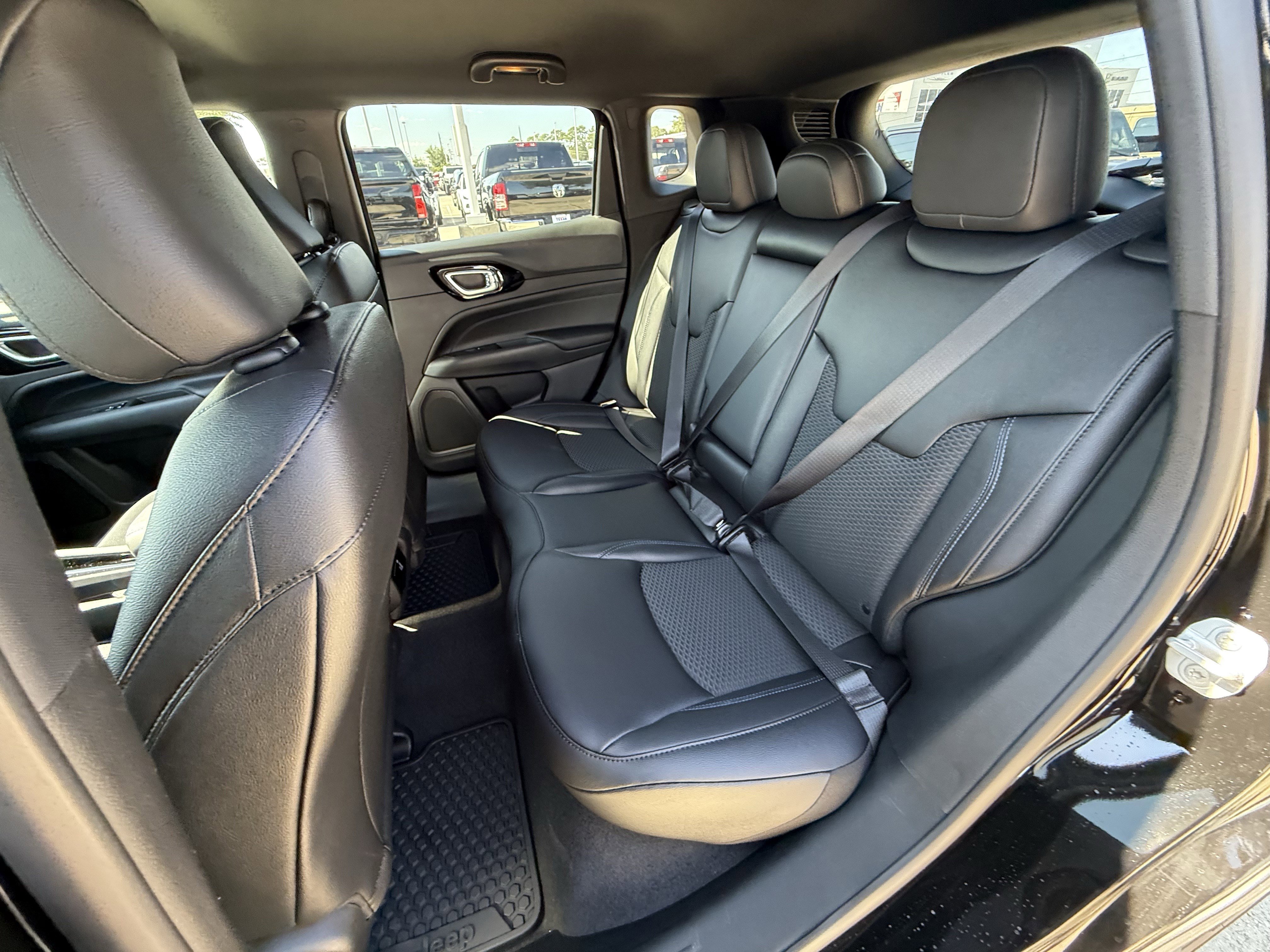 New 2026 Jeep Compass Latitude w/ Quick Order Package 29K image 16