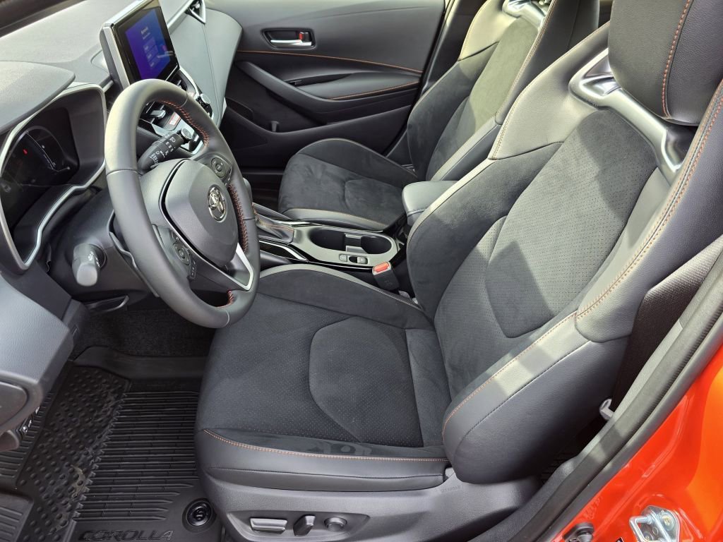 Used 2026 Toyota Corolla SE FWD image 30