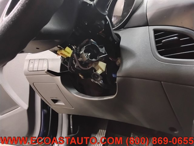 Used 2013 Hyundai Elantra GLS w/ Preferred Pkg FWD image 17