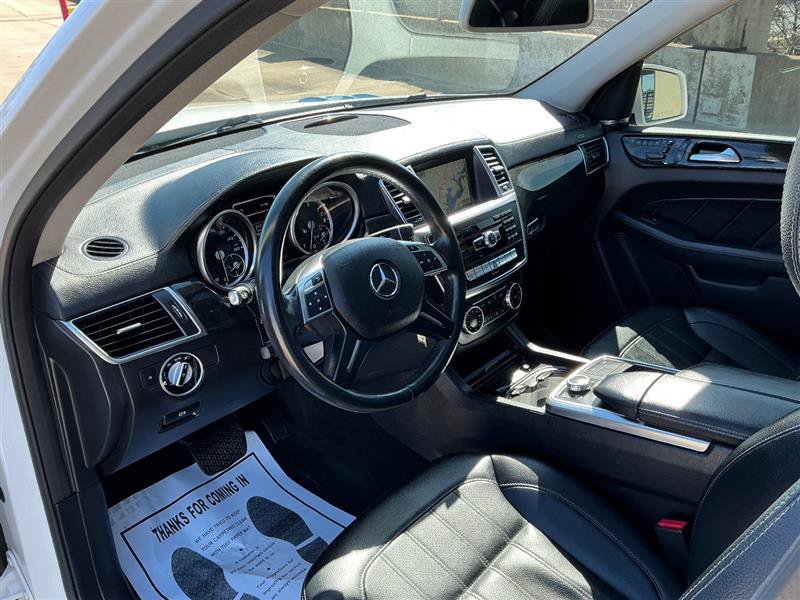 Used 2016 Mercedes-Benz GL 450 4MATIC image 30