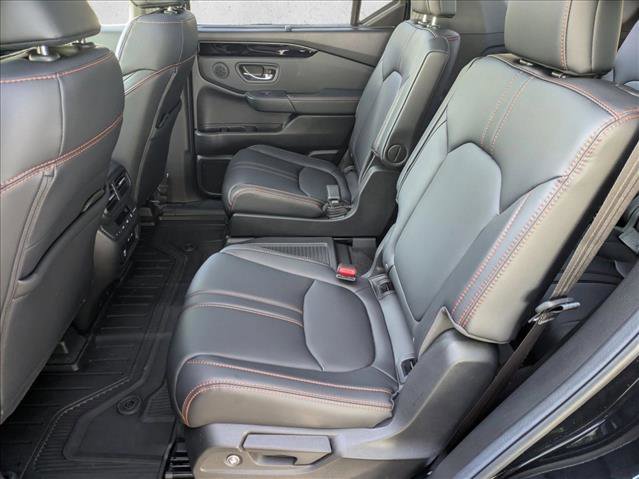 Certified 2025 Honda Pilot TrailSport image 18