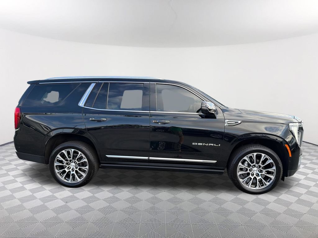 Used 2025 GMC Yukon Denali w/ Denali Reserve Package RWD image 4