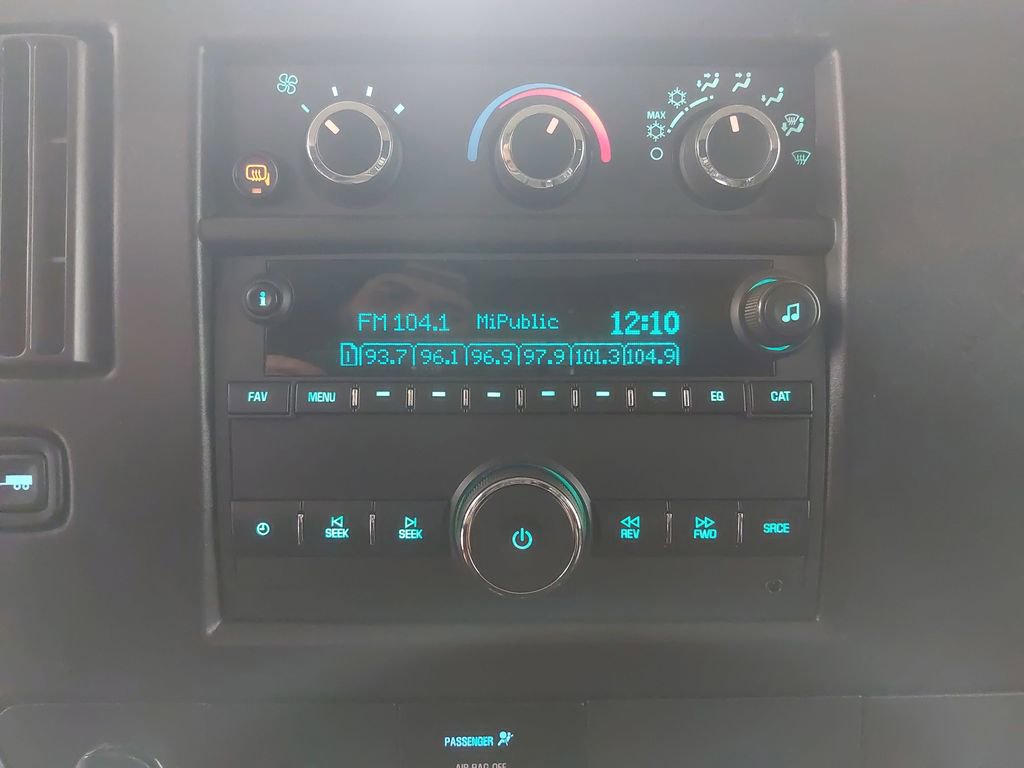 Used 2024 GMC Savana 2500 w/ Driver Convenience Package image 19