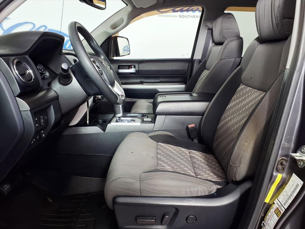 Used 2018 Toyota Tundra SR5 image 9