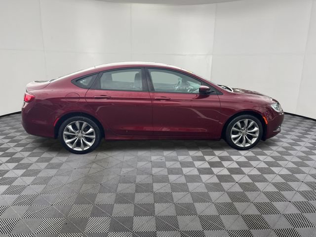 Used 2015 Chrysler 200 S FWD image 6