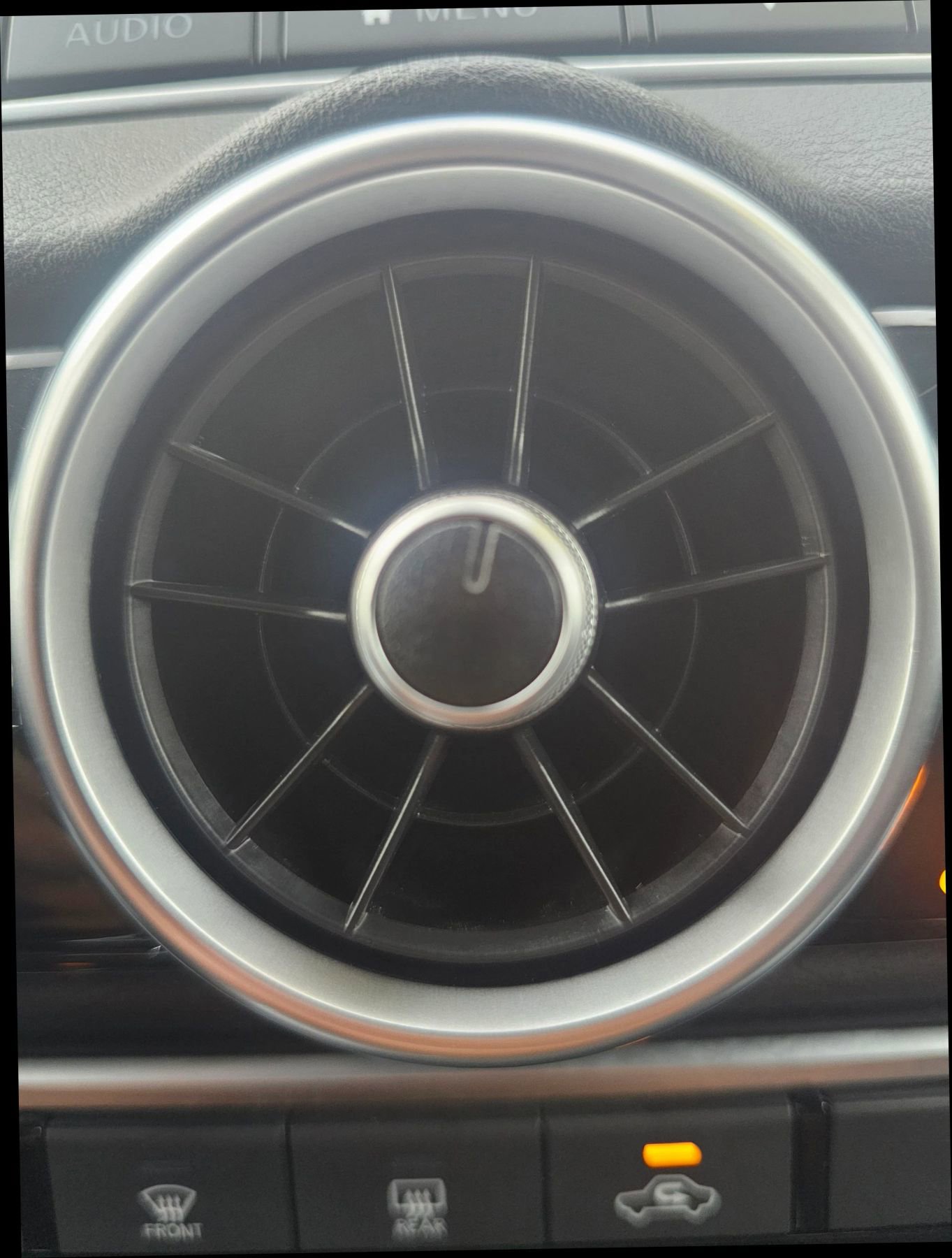 Used 2024 Nissan Sentra SV image 24