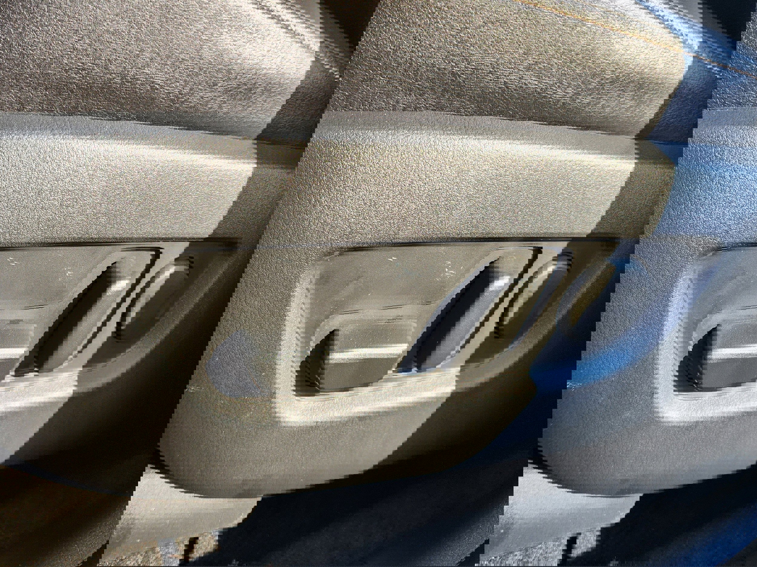 Certified 2025 MAZDA CX-90 3.3 Turbo S w/ Premium Package image 11