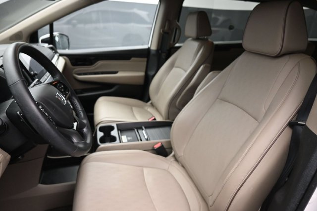Used 2024 Honda Odyssey Elite image 17