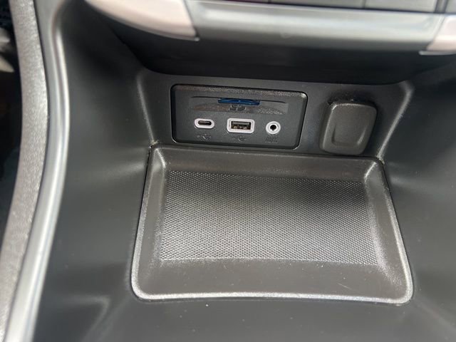 Used 2024 GMC Terrain AT4 image 18