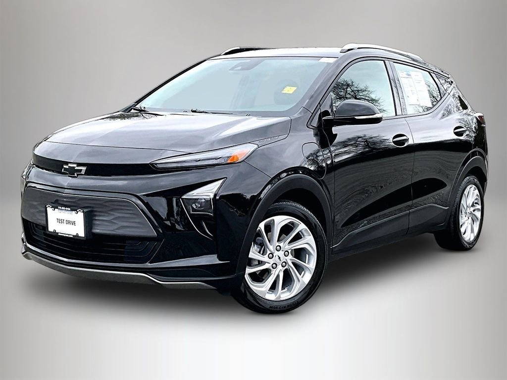 Certified 2023 Chevrolet Bolt EUV LT w/ Driver Confidence Package image 4