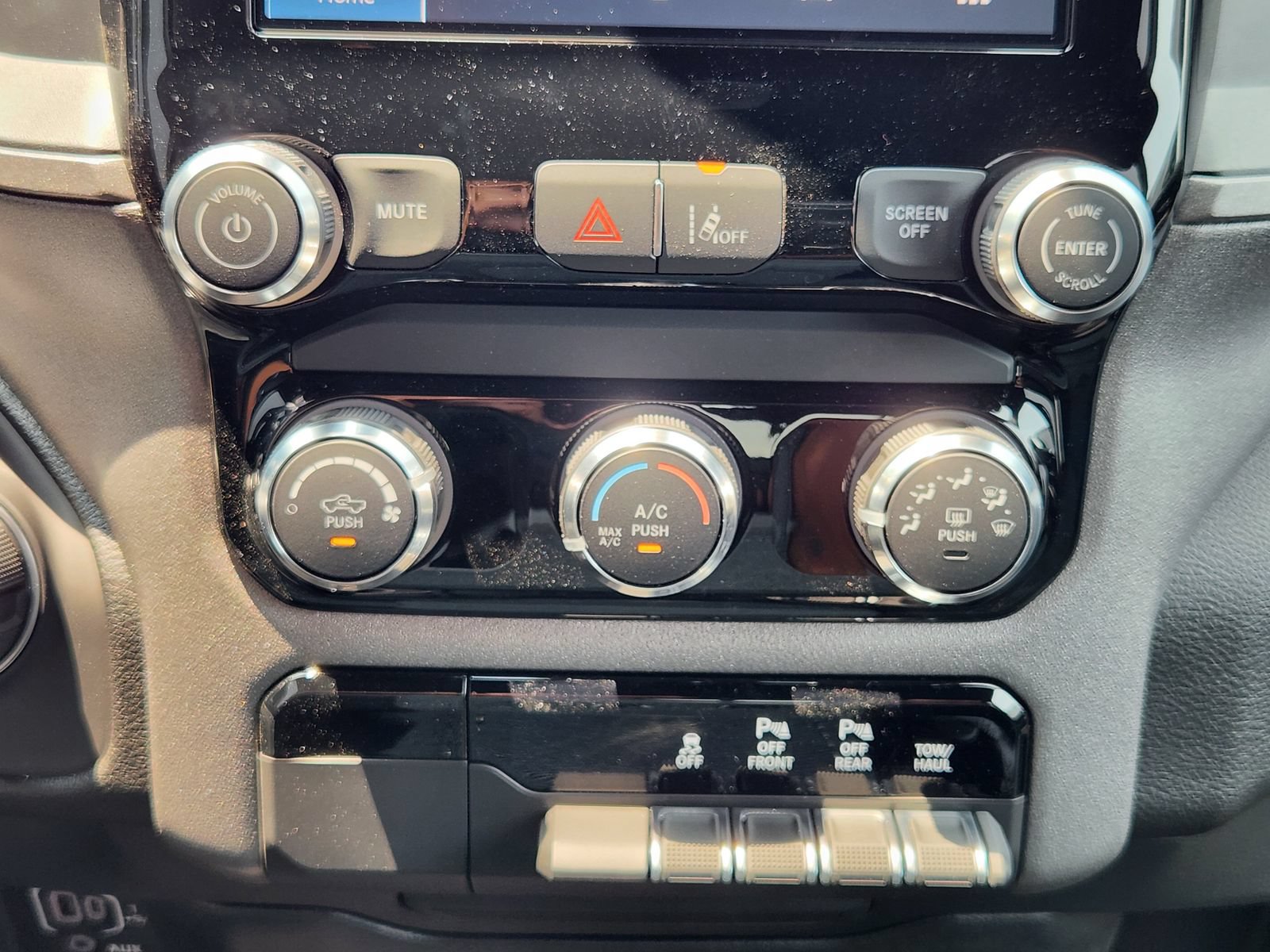 New 2026 RAM 1500 Express RWD image 19