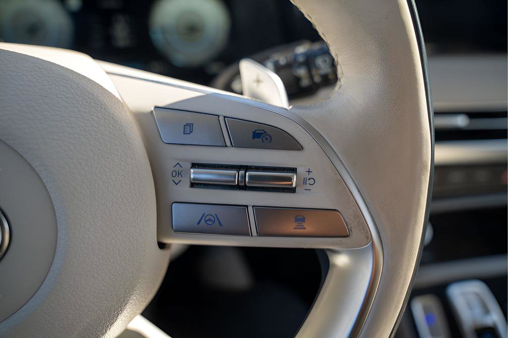 Used 2024 Hyundai Palisade Calligraphy image 27