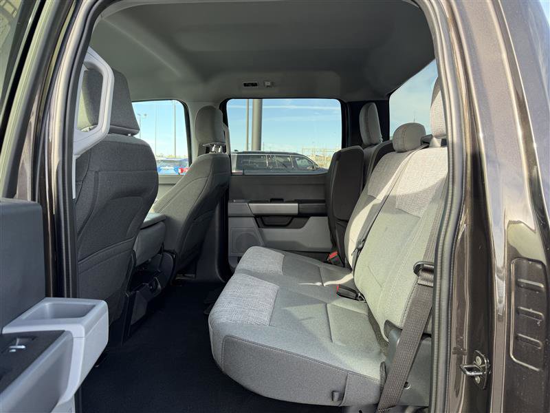 Used 2024 Ford F250 XLT image 12