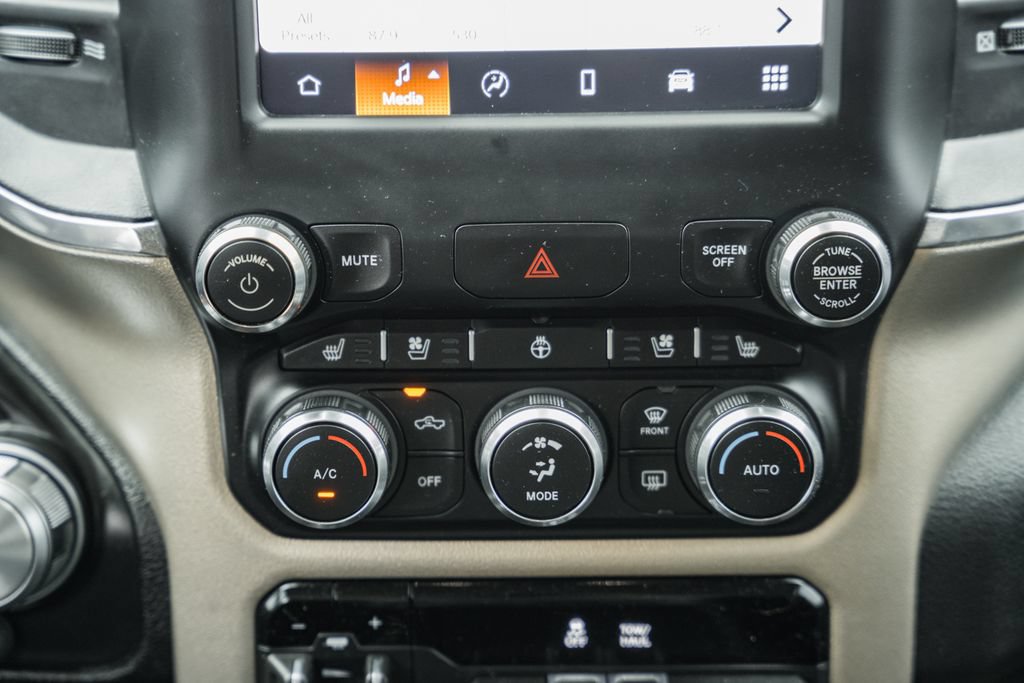 Used 2022 RAM 1500 Laramie AWD/4WD image 25