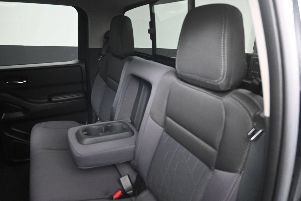 Used 2025 Nissan Frontier SV w/ SV Convenience Package AWD/4WD image 23