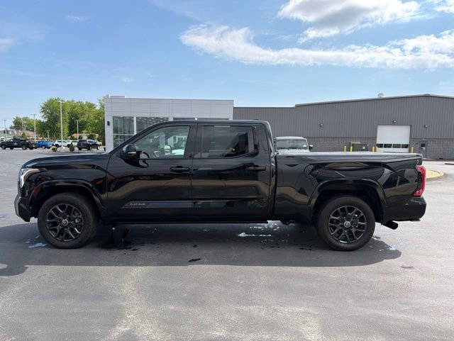 Used 2024 Toyota Tundra Platinum AWD/4WD image 3