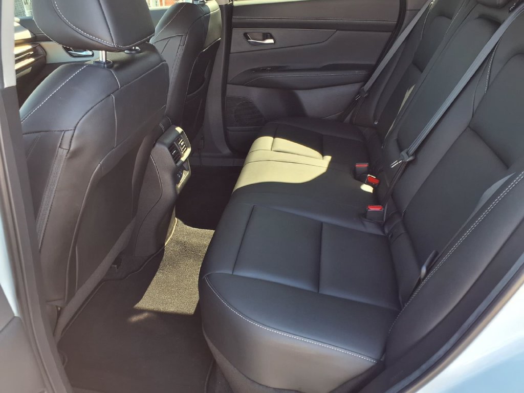 Used 2025 Nissan Murano SL AWD/4WD image 14