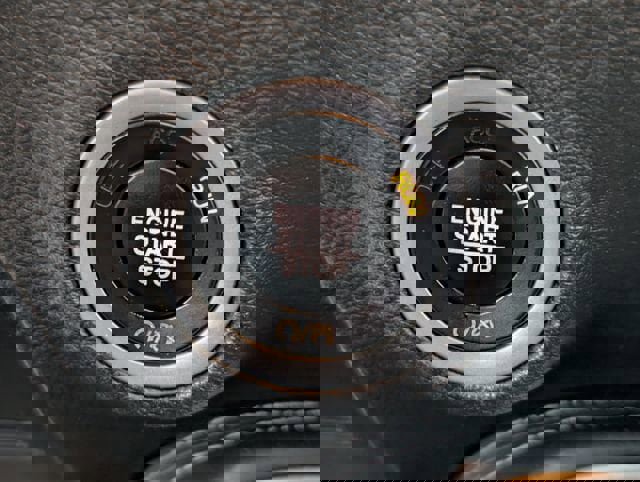 Used 2020 Dodge Challenger R/T RWD image 15