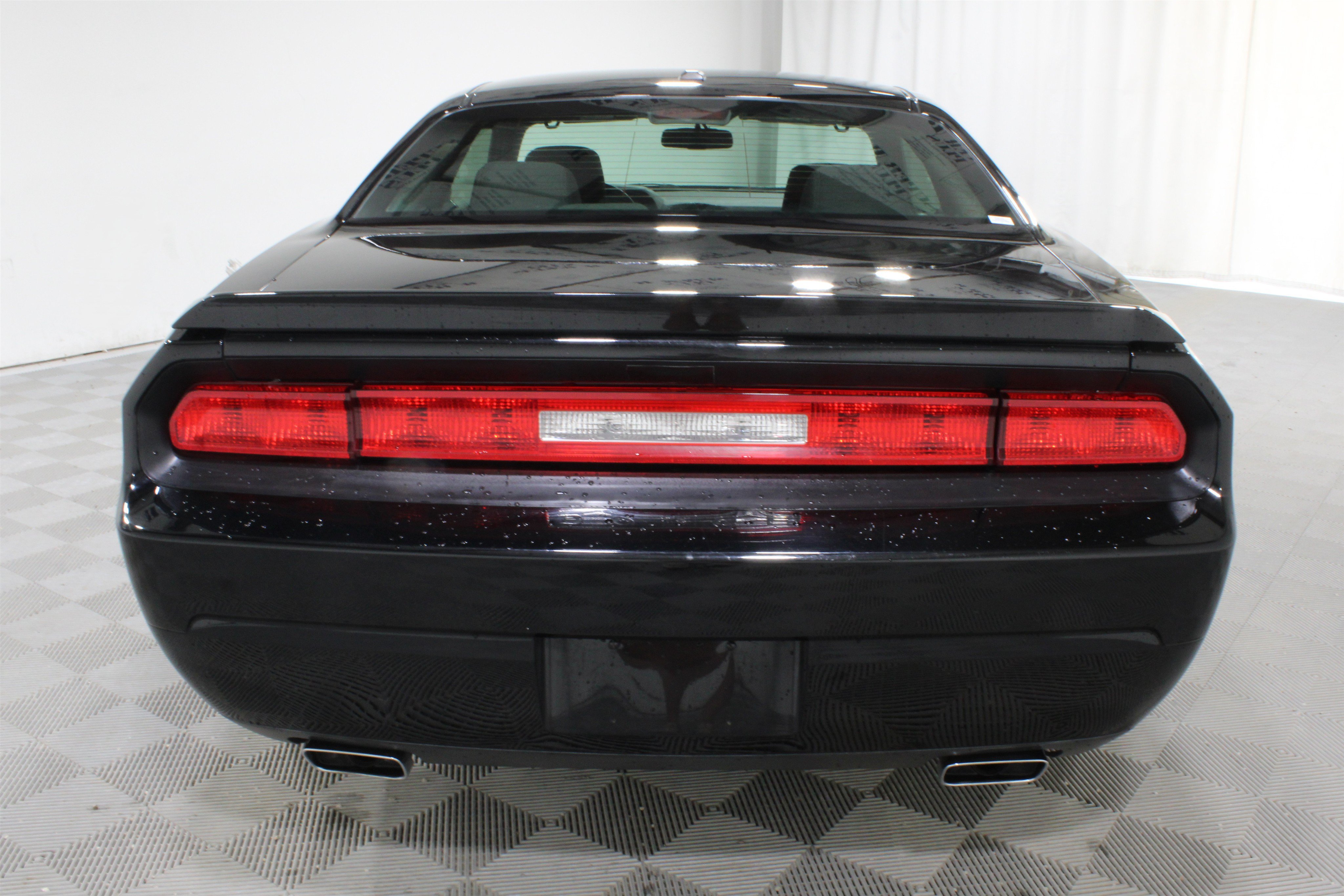 Used 2014 Dodge Challenger R/T w/ Blacktop Package RWD image 25