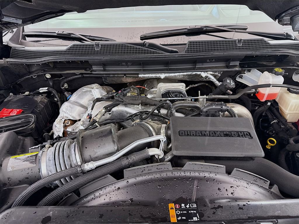 Used 2024 Chevrolet Silverado 2500 ZR2 w/ Technology Package image 32