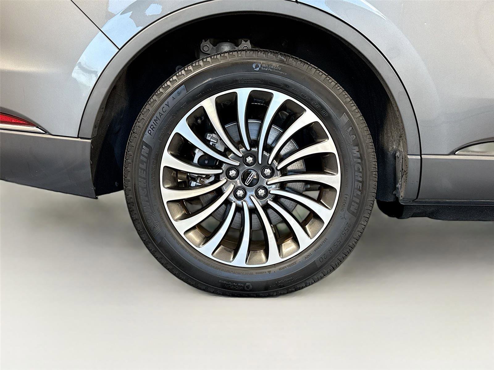 Used 2023 Lincoln Aviator Reserve image 40