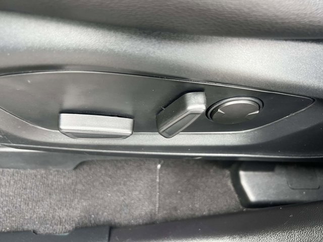 Used 2021 Ford Explorer XLT w/ Equipment Group 202A image 17