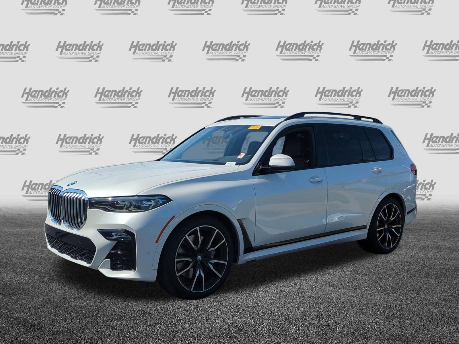 Used 2022 BMW X7 xDrive40i w/ M Sport Package AWD/4WD image 5