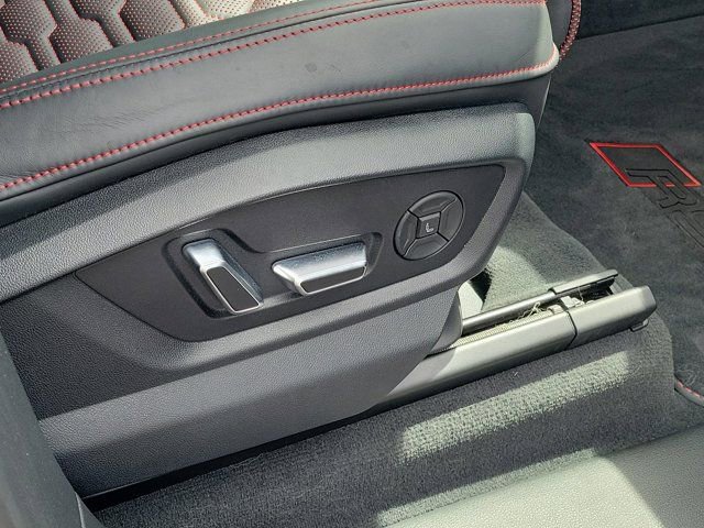 Used 2025 Audi RS Q8 performance AWD/4WD image 9