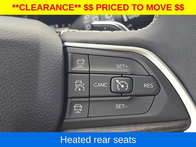 Used 2023 Jeep Grand Cherokee L Limited w/ Black Appearance Package AWD/4WD image 28