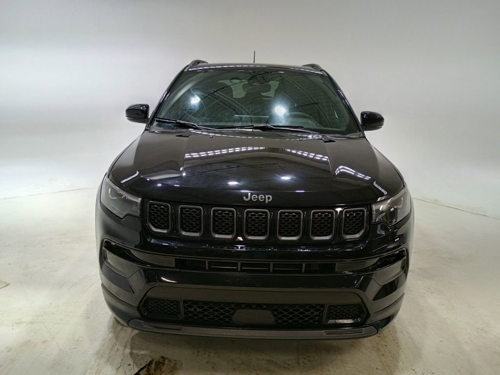 Used 2023 Jeep Compass High Altitude image 2