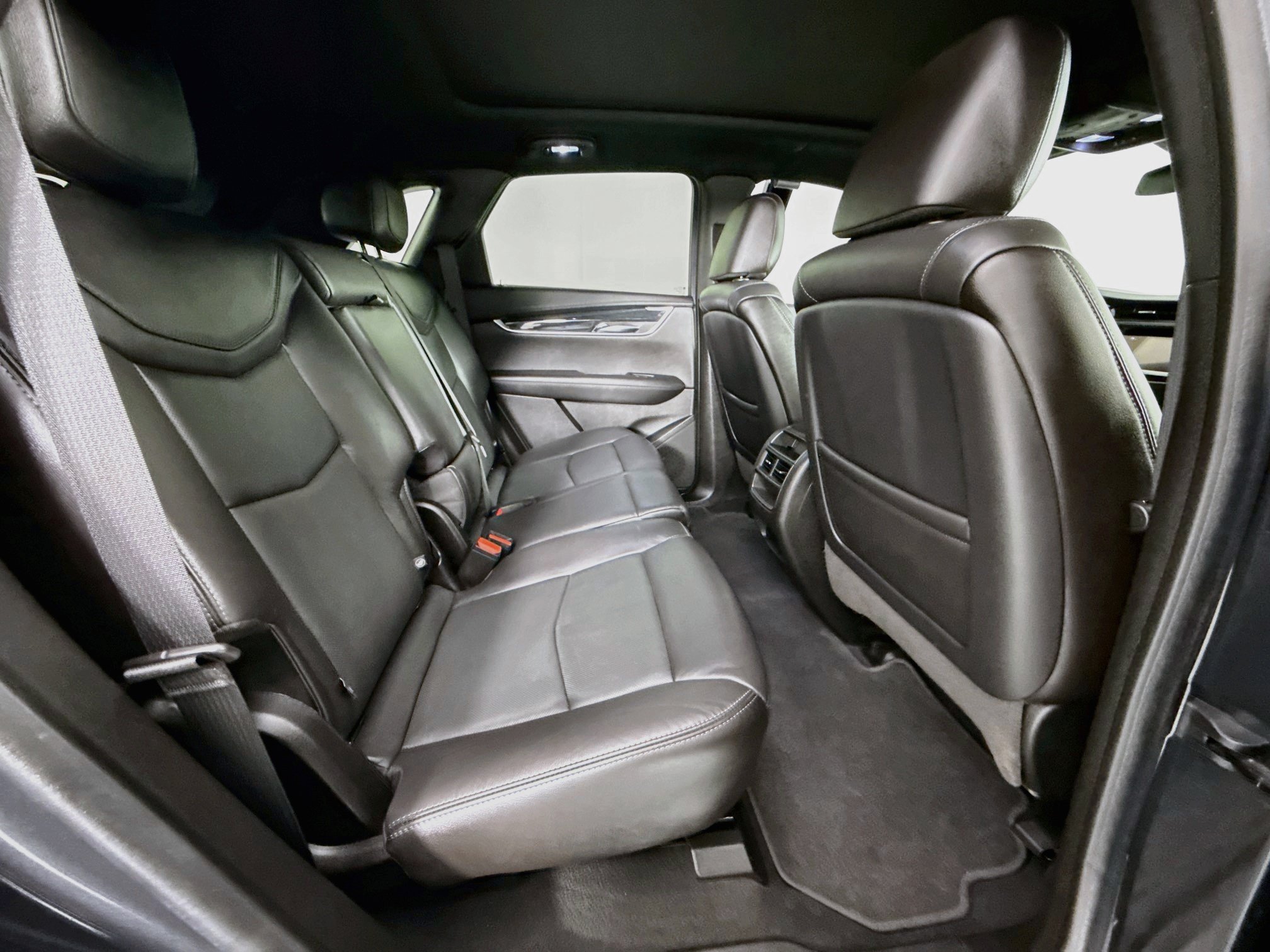 Certified 2020 Cadillac XT5 Premium Luxury AWD/4WD image 27