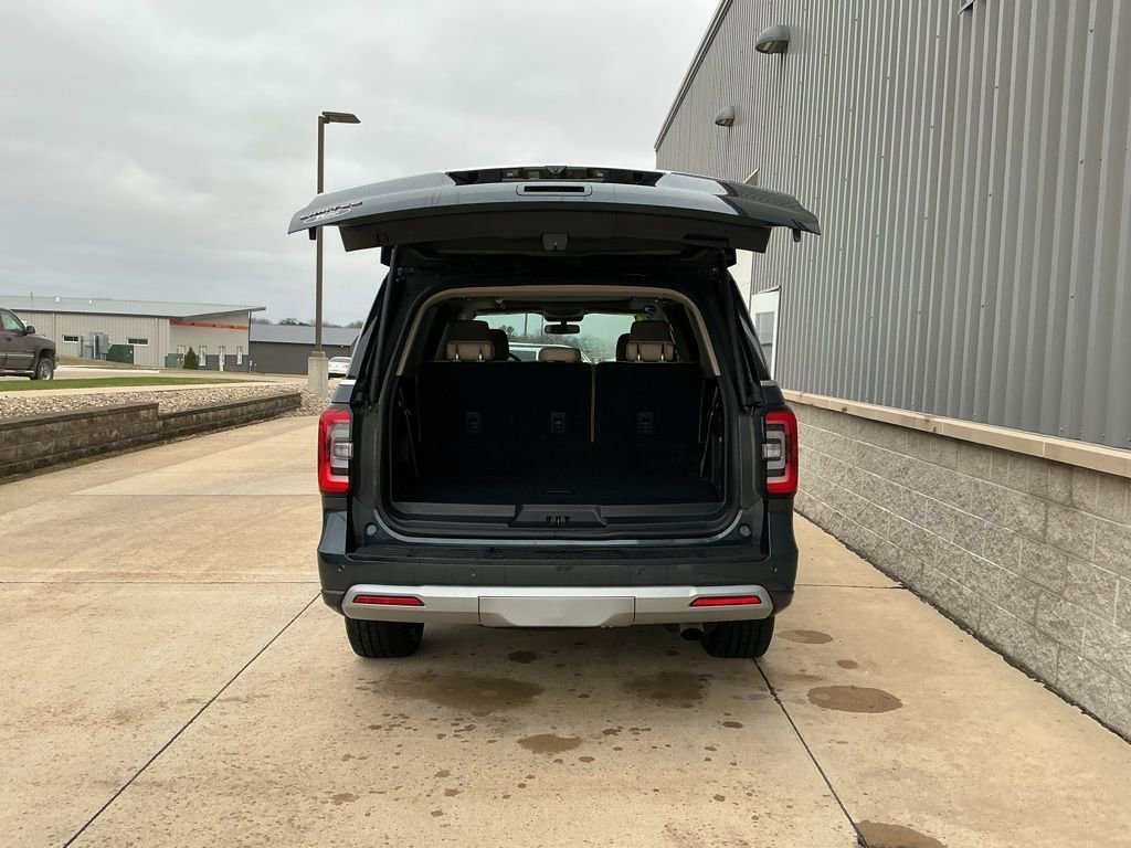 Used 2023 Ford Expedition Limited image 27