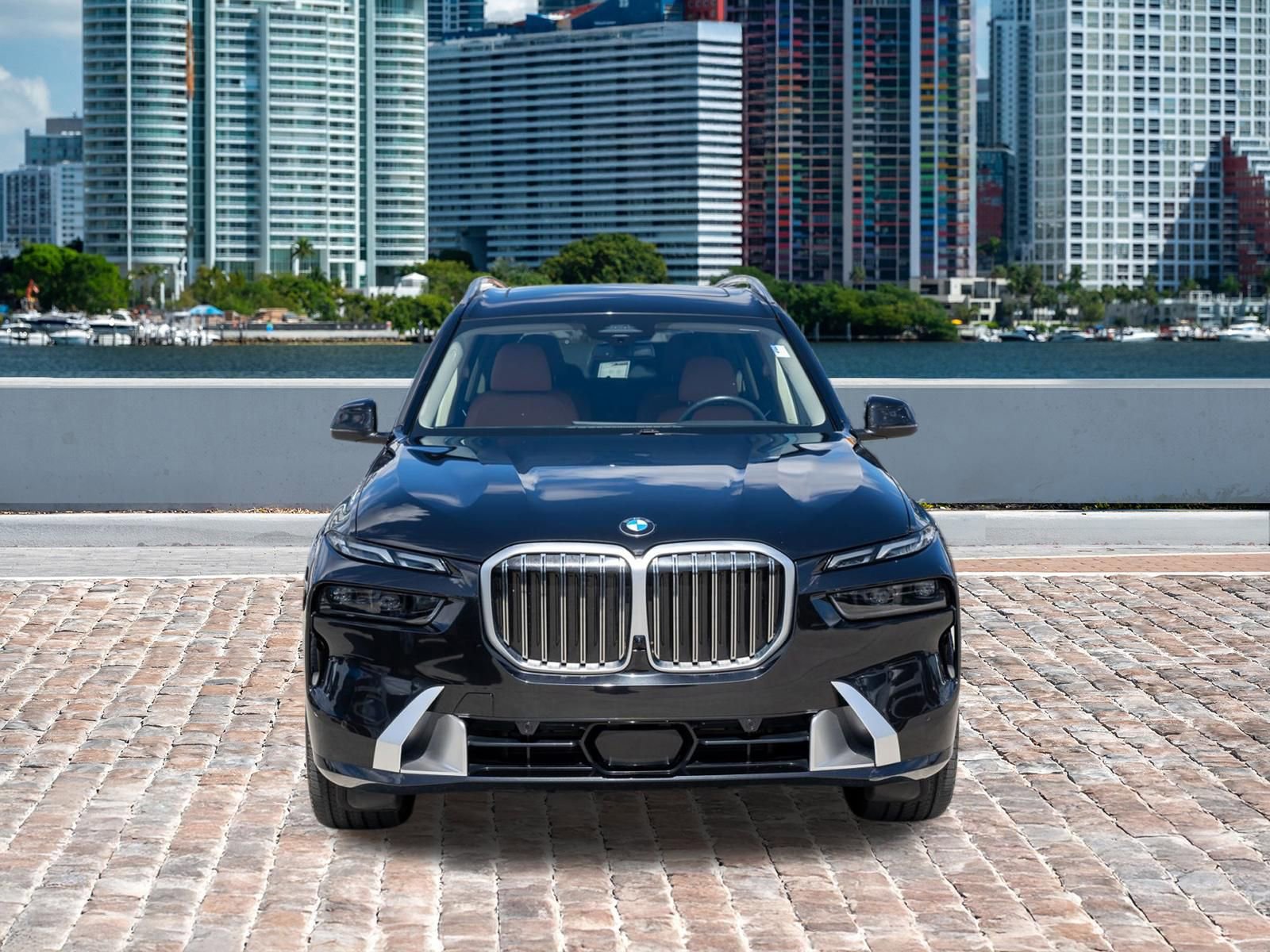 Used 2024 BMW X7 xDrive40i w/ Premium Package AWD/4WD image 2