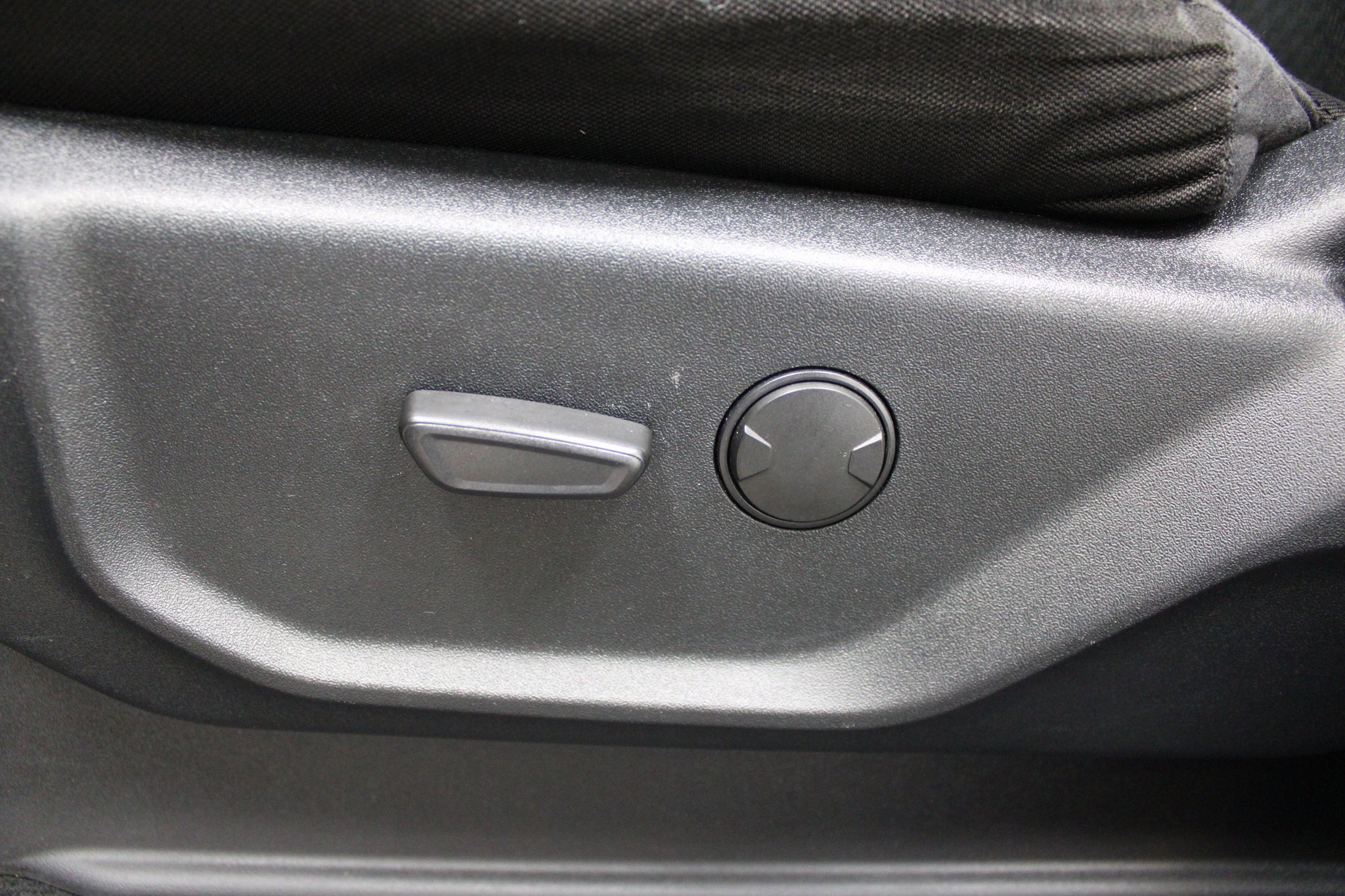 Used 2020 Ford Expedition XLT image 14