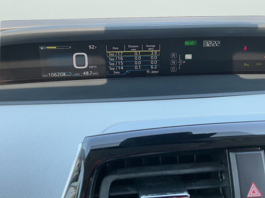 Used 2017 Toyota Prius Four Touring w/ Premium Convenience Package FWD image 14