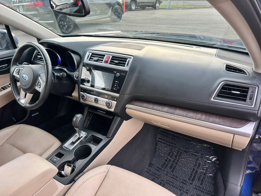 Used 2016 Subaru Outback 3.6R Limited AWD/4WD image 23