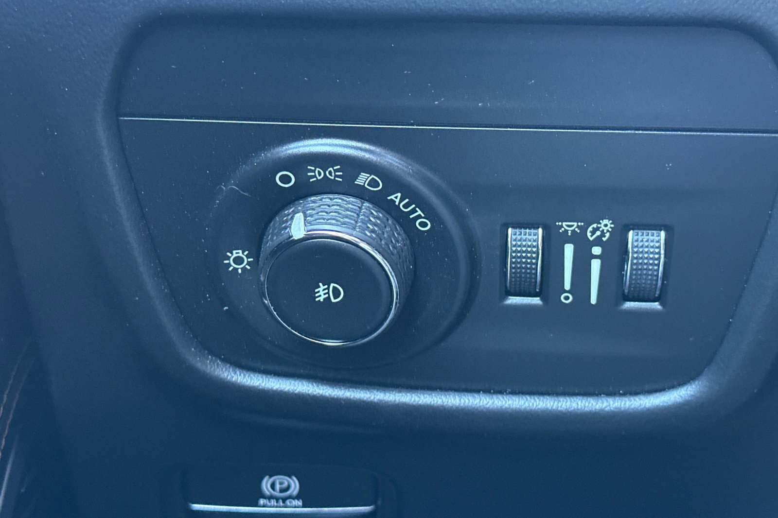 Used 2023 Jeep Grand Cherokee L Summit image 37