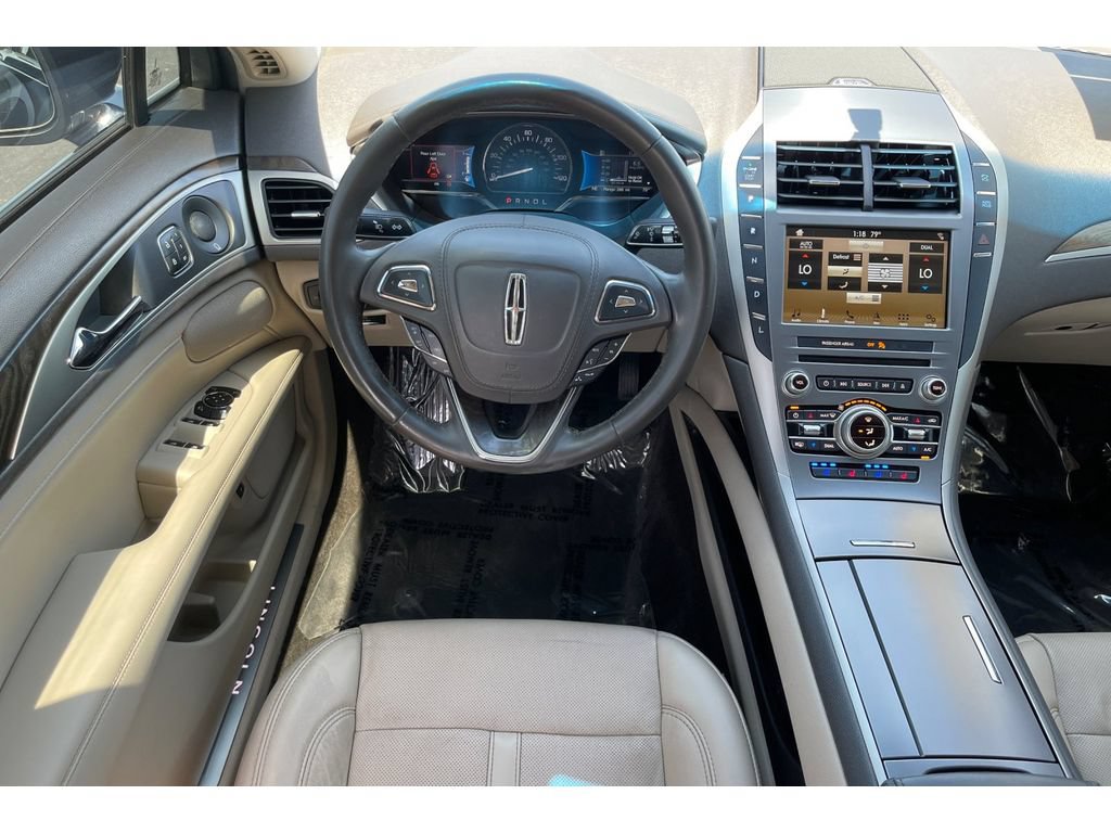 Used 2018 Lincoln MKZ Reserve FWD image 17