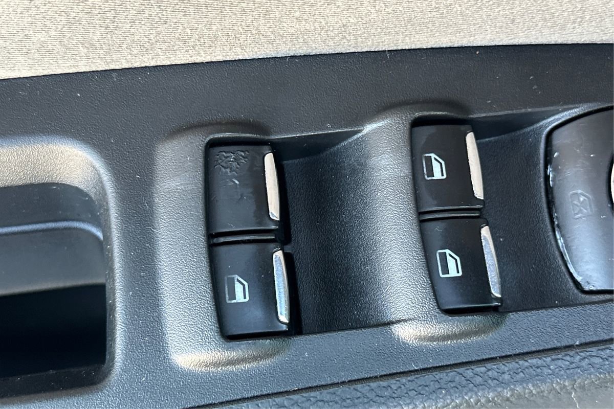 Used 2016 Ford Fusion S image 32