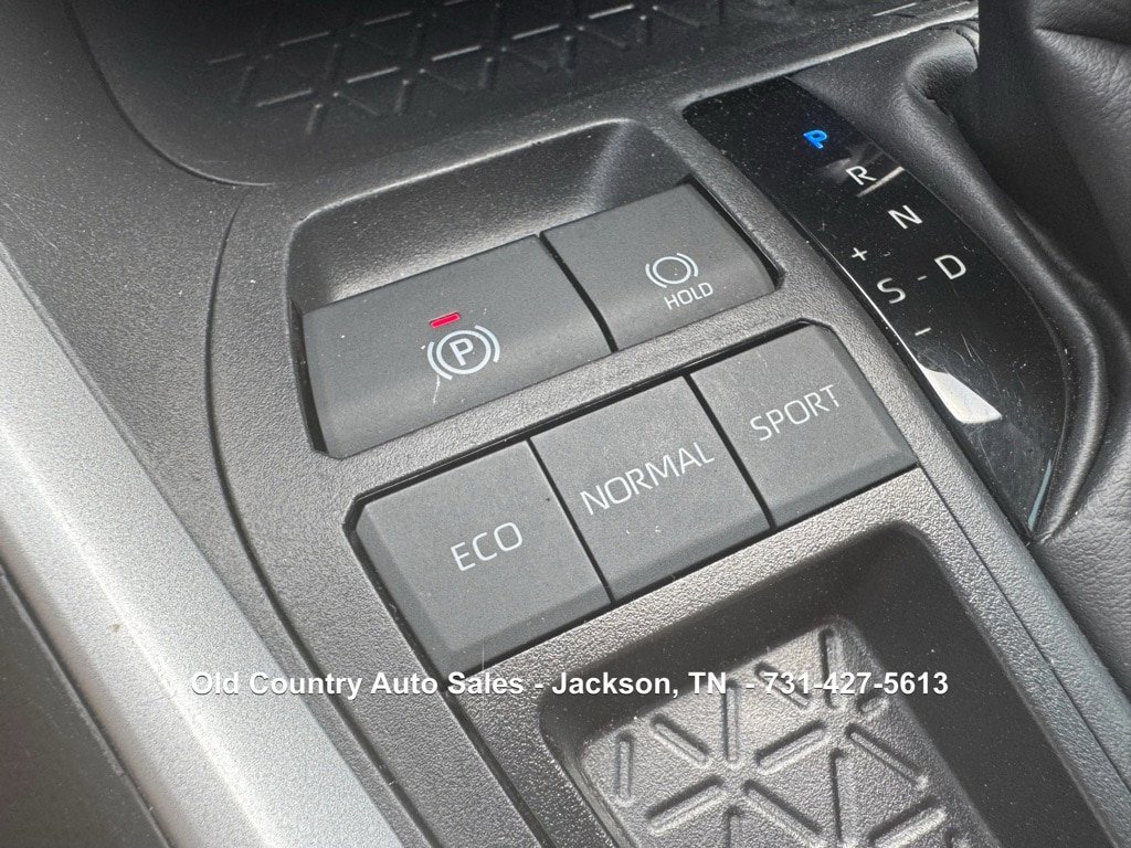 Used 2024 Toyota RAV4 LE image 35
