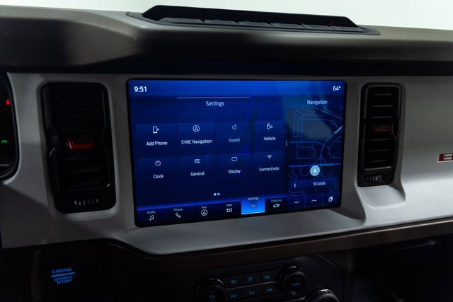 Used 2023 Ford Bronco Heritage Edition AWD/4WD image 15