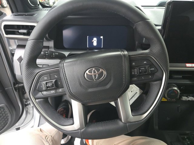 New 2026 Toyota 4Runner TRD Off-Road Premium AWD/4WD image 33