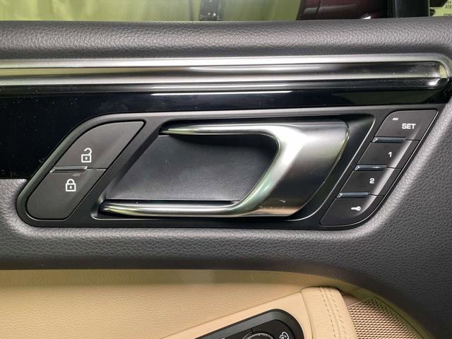 New 2026 Porsche Macan image 37