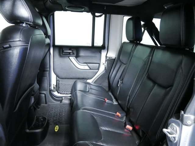 Used 2014 Jeep Wrangler Unlimited Rubicon w/ Dual Top Group AWD/4WD image 18