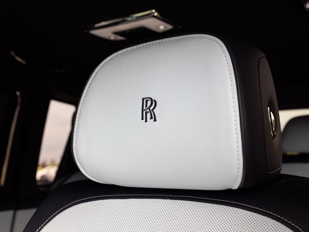 Certified 2022 Rolls-Royce Cullinan w/ Cullinan Package AWD/4WD image 31